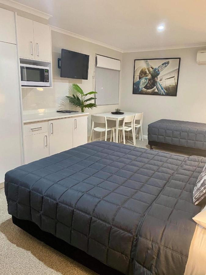 Estelle Kramer Motel Armidale Bagian luar foto