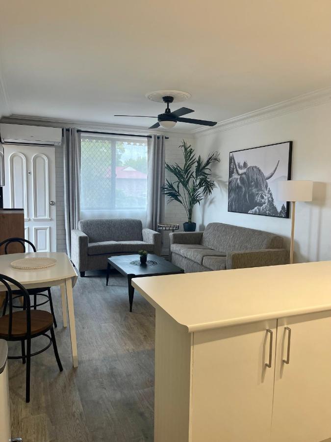 Estelle Kramer Motel Armidale Bagian luar foto